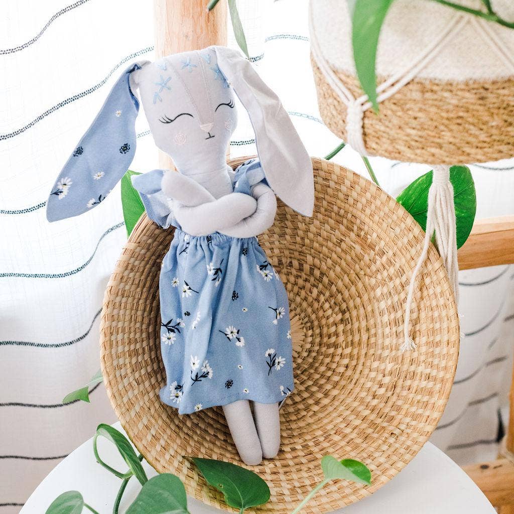 Briar the Bunny: Blue daisies - Image 2