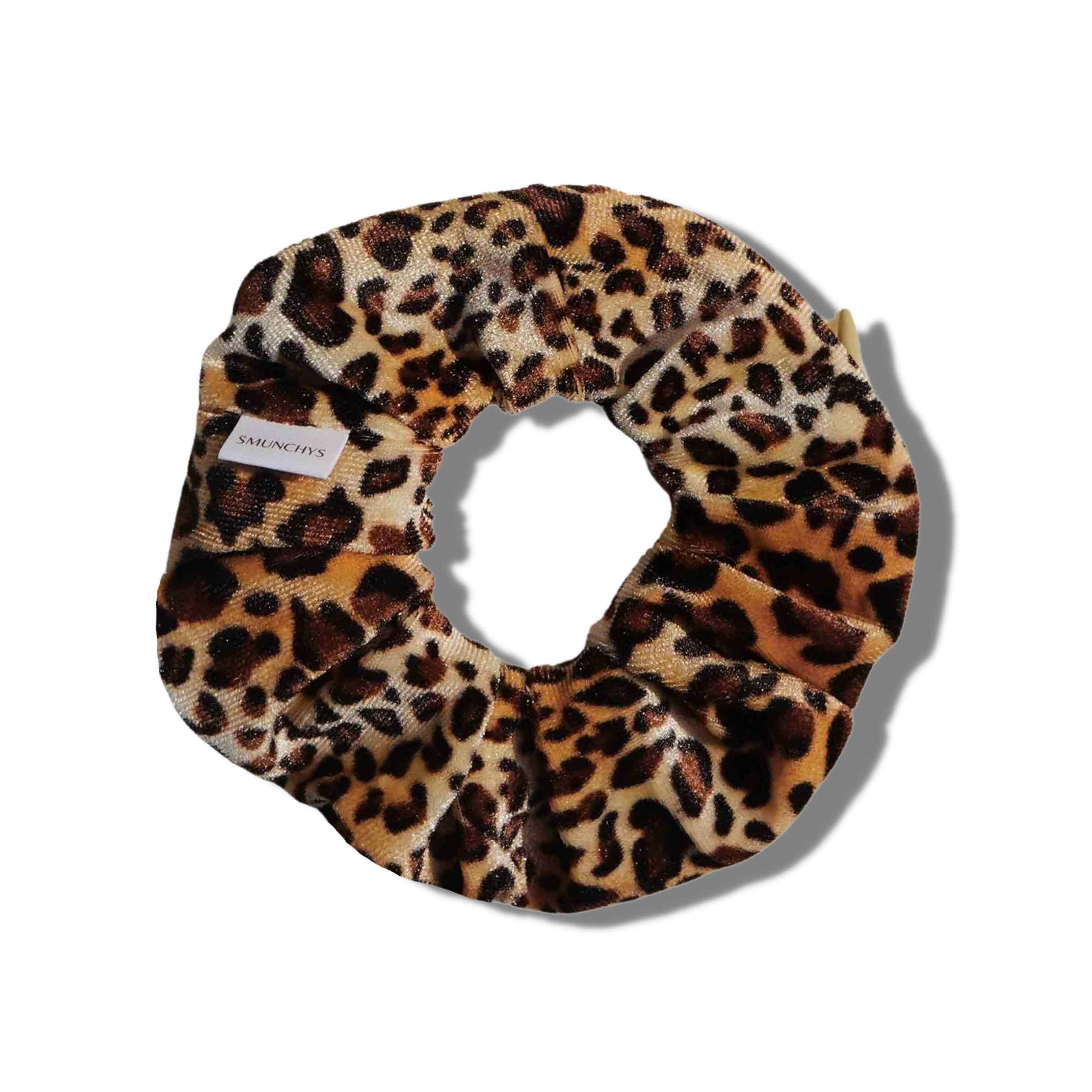 Velvet Leopard Zipper Pocket Scrunchie - Image 1