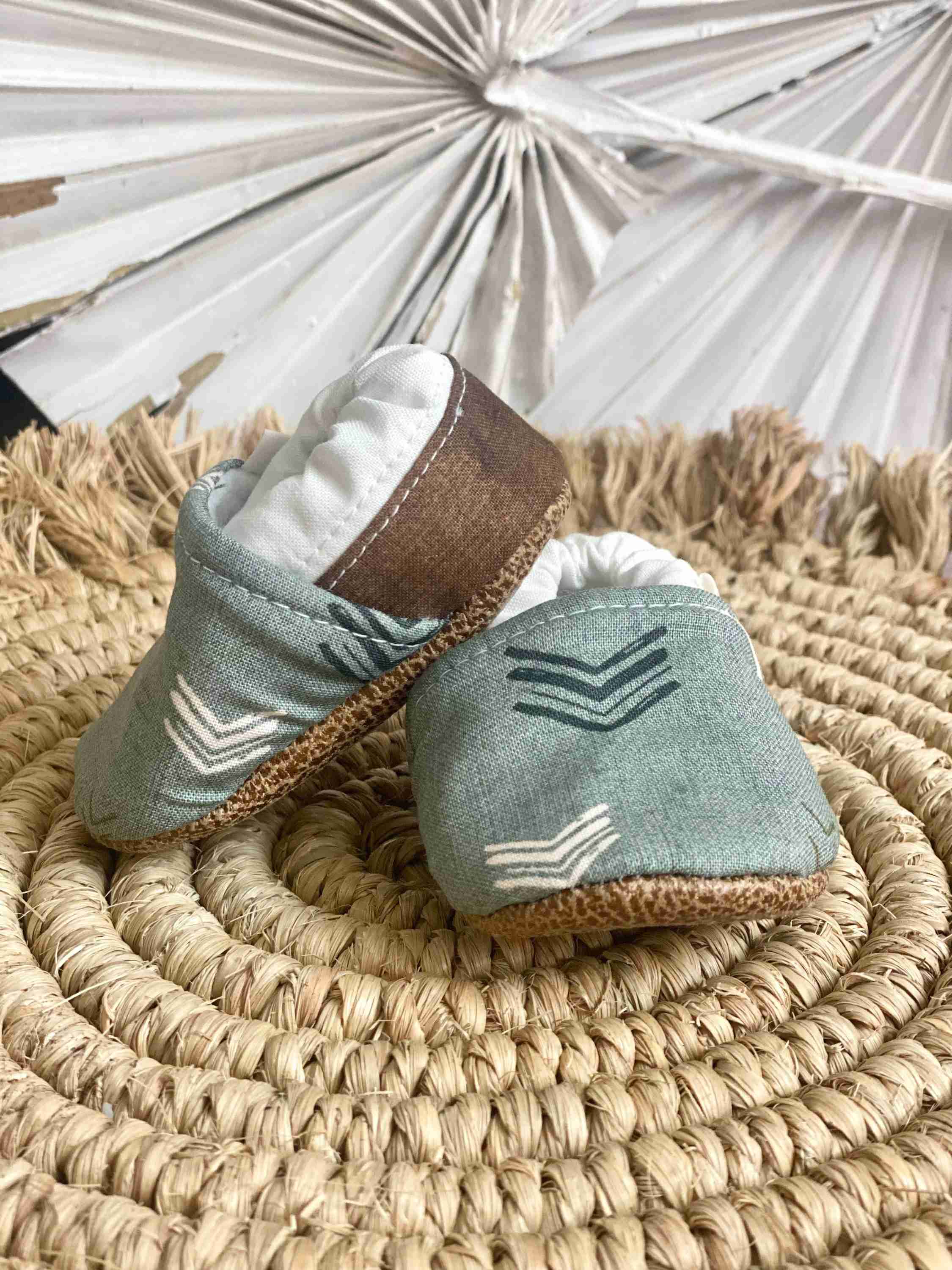 Green Chevron with Brown Heel Accent - Image 3