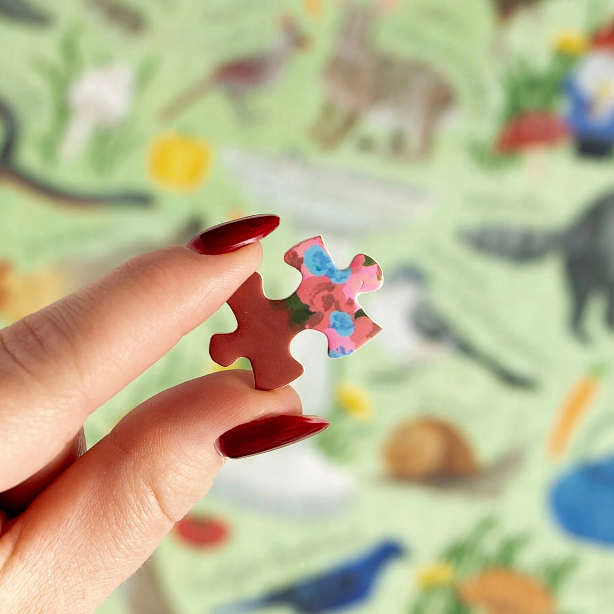 Critters In The Garden - 1000 Piece Jigsaw Puzzle - Image 3