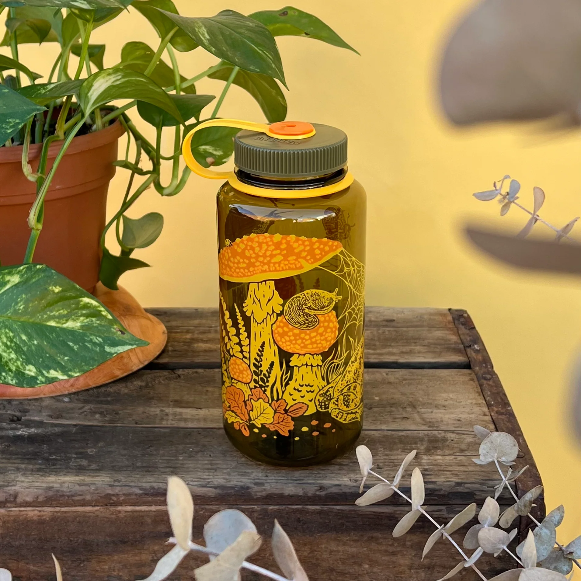 Toad & Mushrooms, 32oz Wide Mouth Nalgene Water Bottle - Image 2