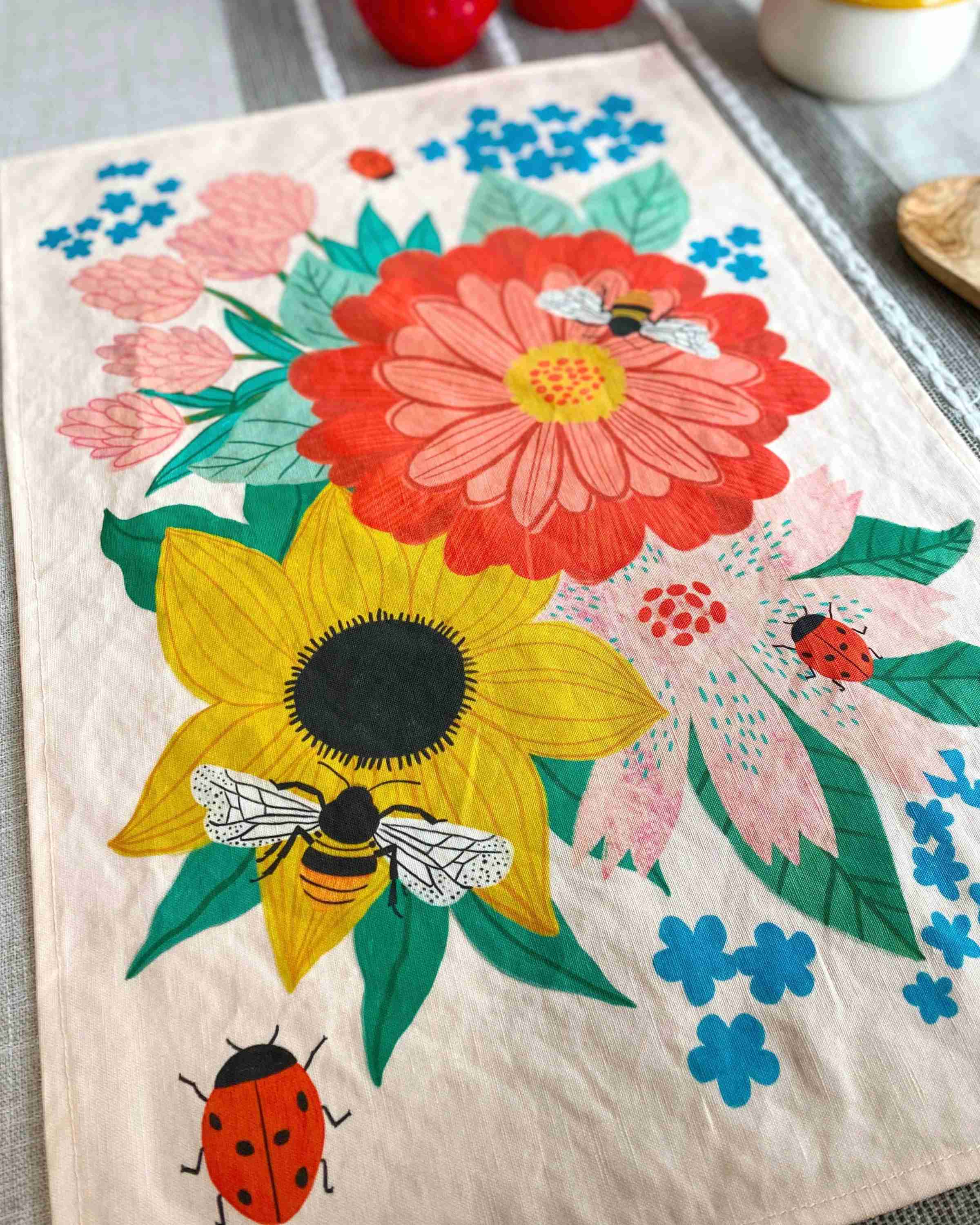 Bee Garden Tea Towel - Image 3