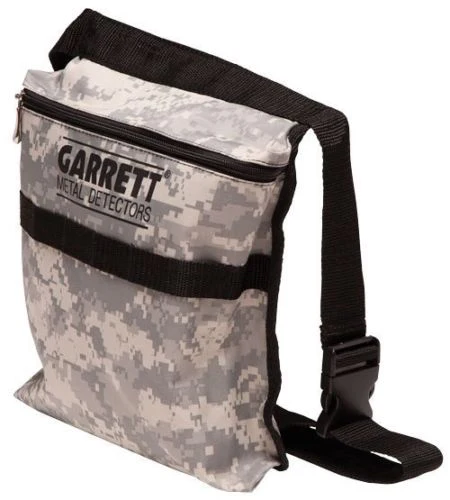 Garrett Bundle w/ Edge Digger, Camo Finds Pouch & Submersible Headphones - Image 2